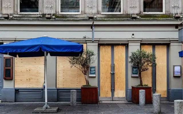 Londons Pubs Boarded Up Pub